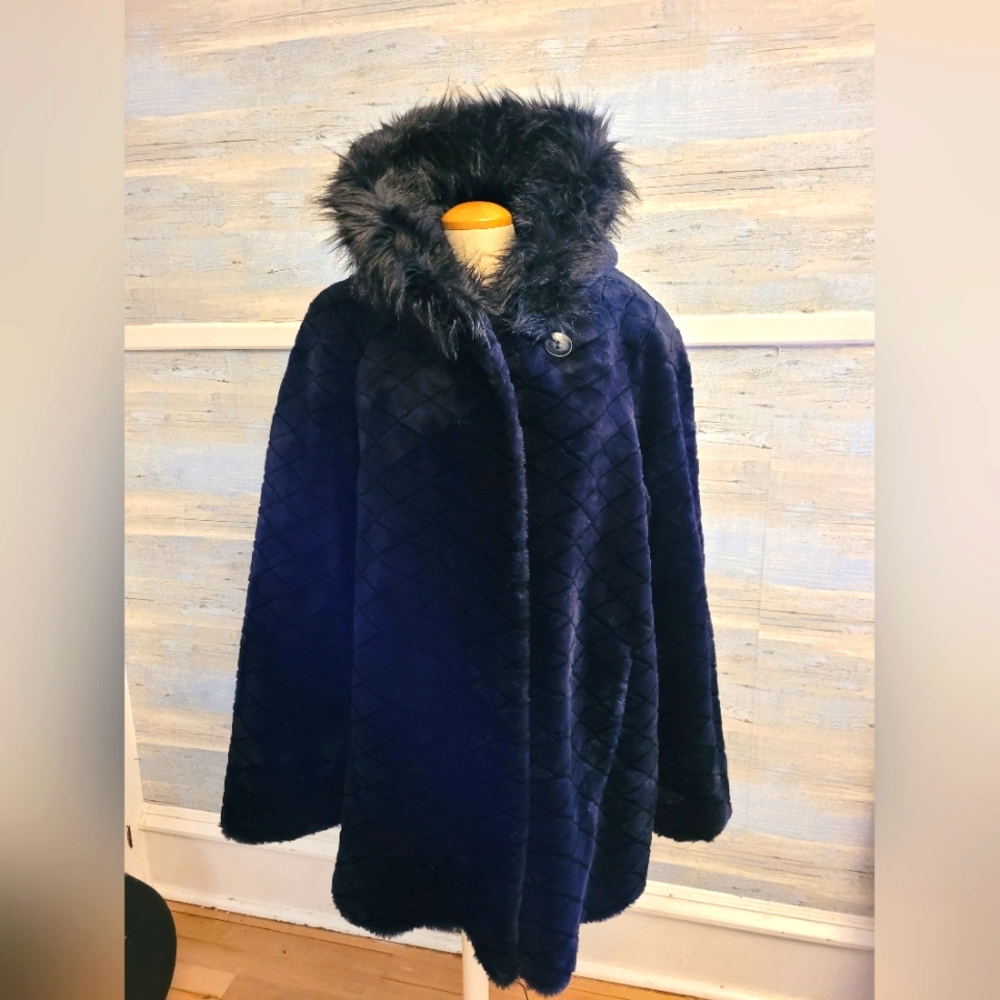 NWOT classic faux fur winter coat